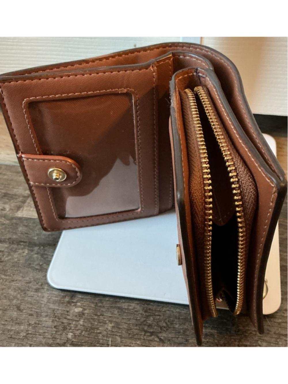 Coach Wallet - Picture 4 of 4